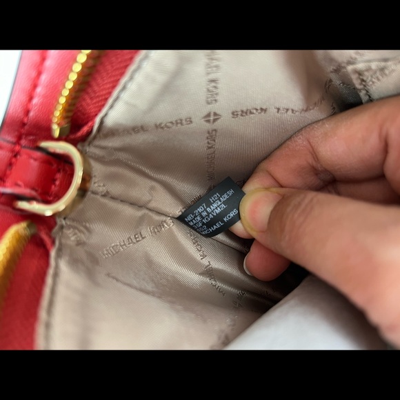 Michael Kors Avril SM TZ Satchel - Picture 7 of 11